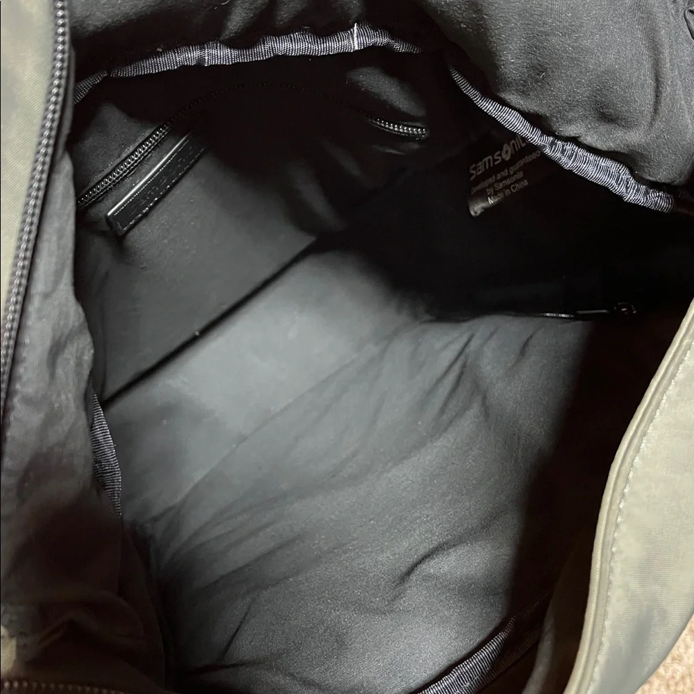 SAMSONIITE BACKPACK GREEN GRAY NYLON WITH BLACK COW LEATHER TRIM LAPTOP TRAVEL